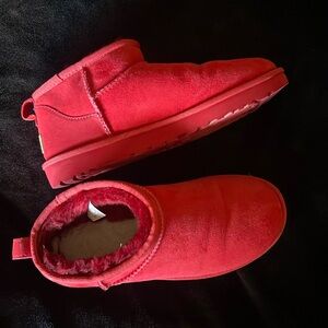 Ugg Mini